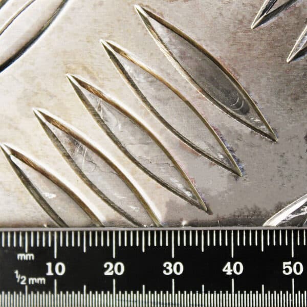 2mm Aluminium Chequer 5Bar Sheet Metal Plate Ruler Image