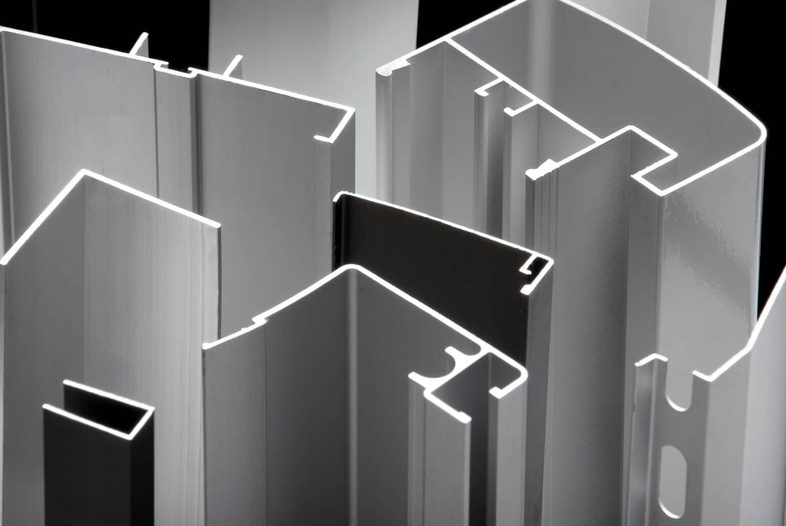 Choosing Between Aluminium and Steel? - Speciality Metals